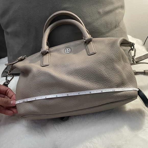 Tory Burch Britten Small used with minor wear in great condition